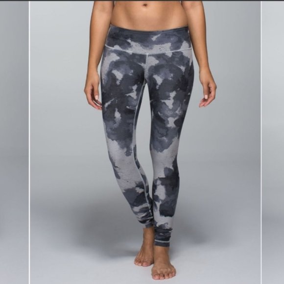 EUC lululemon Athletic Wunder Under Pant - Picture 1 of 6